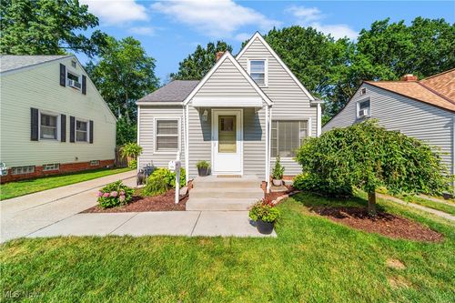 170 Beck Rd, Avon Lake, OH, 44012-1849 | Card Image