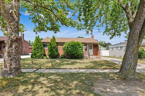 31512 Joy Rd, Livonia, MI, 48150-3836 | Card Image