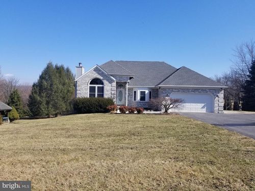 96 Chestnutwood Way, HARPERS FERRY, WV, 25425-3207 | Card Image