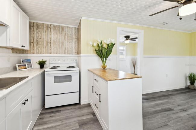 Front unit, Duplex for sale Madeira Beach | Image 16