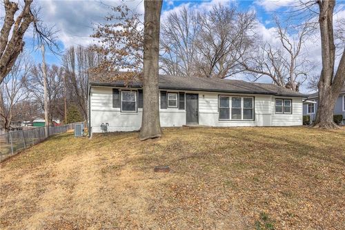 6422 Spring Ave, Kansas City, KS, 66104-1856 | Card Image