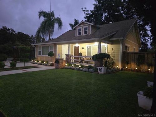 1127 E Grand Ave, Escondido, CA, 92025-3219 | Card Image