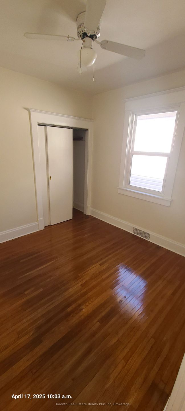 6359 Ker St, House other with 4 bedrooms, 2 bathrooms and 1 parking in Niagara Falls ON | Image 12