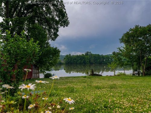 120 Whittbury Ln, Red House, WV, 25168-7983 | Card Image