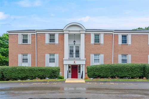 105 Camelot Dr, Pittsburgh, PA, 15237-4921 | Card Image