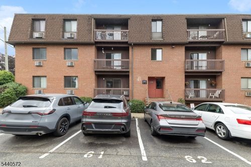 3-740 Mill St, Belleville, NJ, 07109-5332 | Card Image