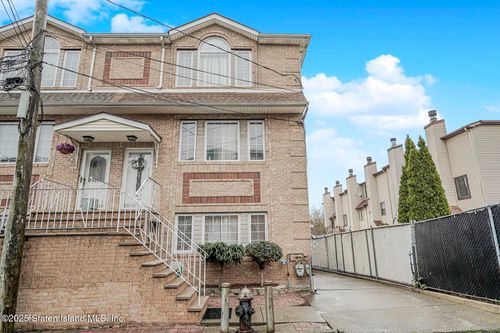 1-28 Marisa Ct, Staten Island, NY, 10314-7871 | Card Image