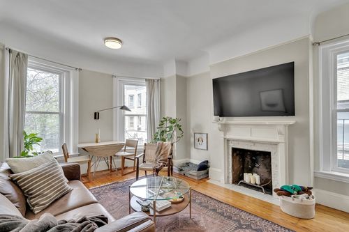 apt-3-1874 Beacon St, Brookline, MA, 02445-1925 | Card Image