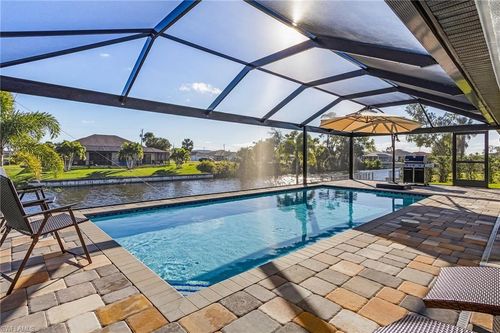 805 Sw 8th Ct, CAPE CORAL, FL, 33991 | Card Image