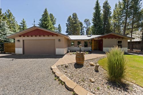 56532 Eclipse Dr, Bend, OR, 97707-2016 | Card Image