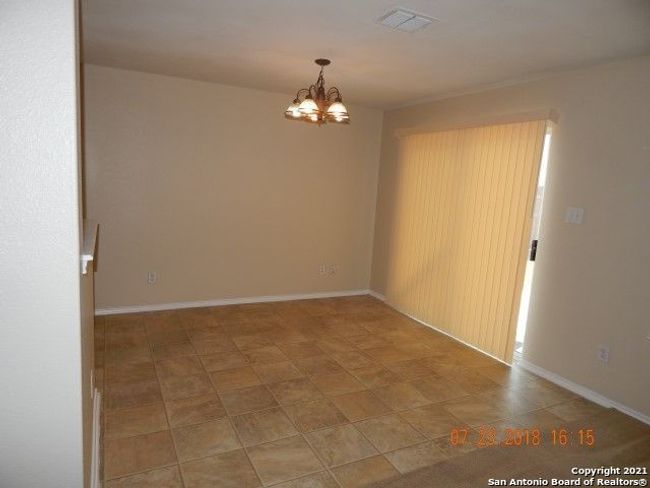 7127 Comet Mnr, House other with 3 bedrooms, 3 bathrooms and null parking in San Antonio TX | Image 7