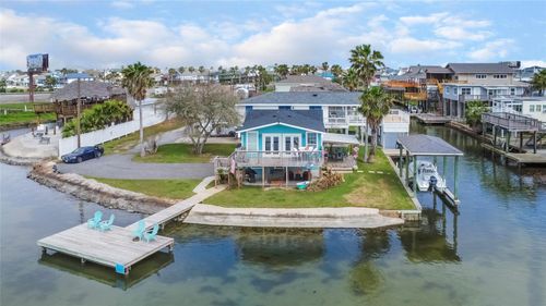 1 Highland Dr, Hitchcock, TX, 77563-2529 | Card Image