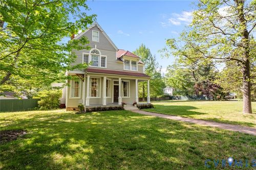 802 S Center St, Ashland, VA, 23005-2067 | Card Image