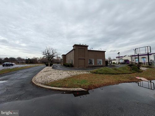 223 N Dupont Hwy, DOVER, DE, 19901-7509 | Card Image
