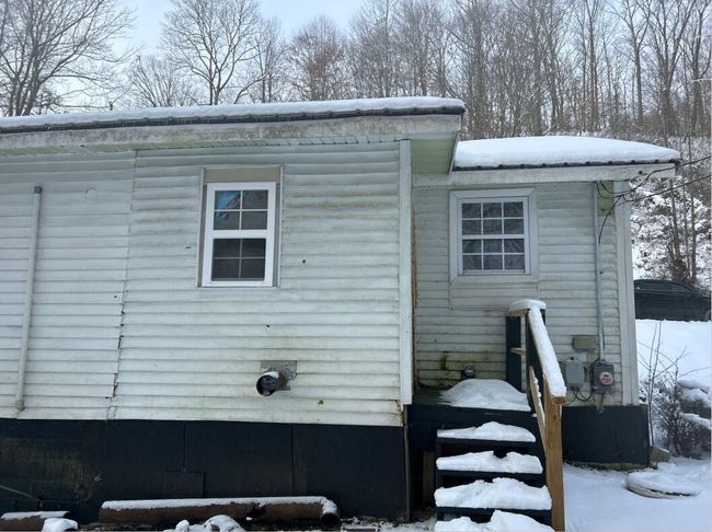 51 Akers Hollow Rd, House other with 2 bedrooms, 1 bathrooms and null parking in Van Lear KY | Image 5