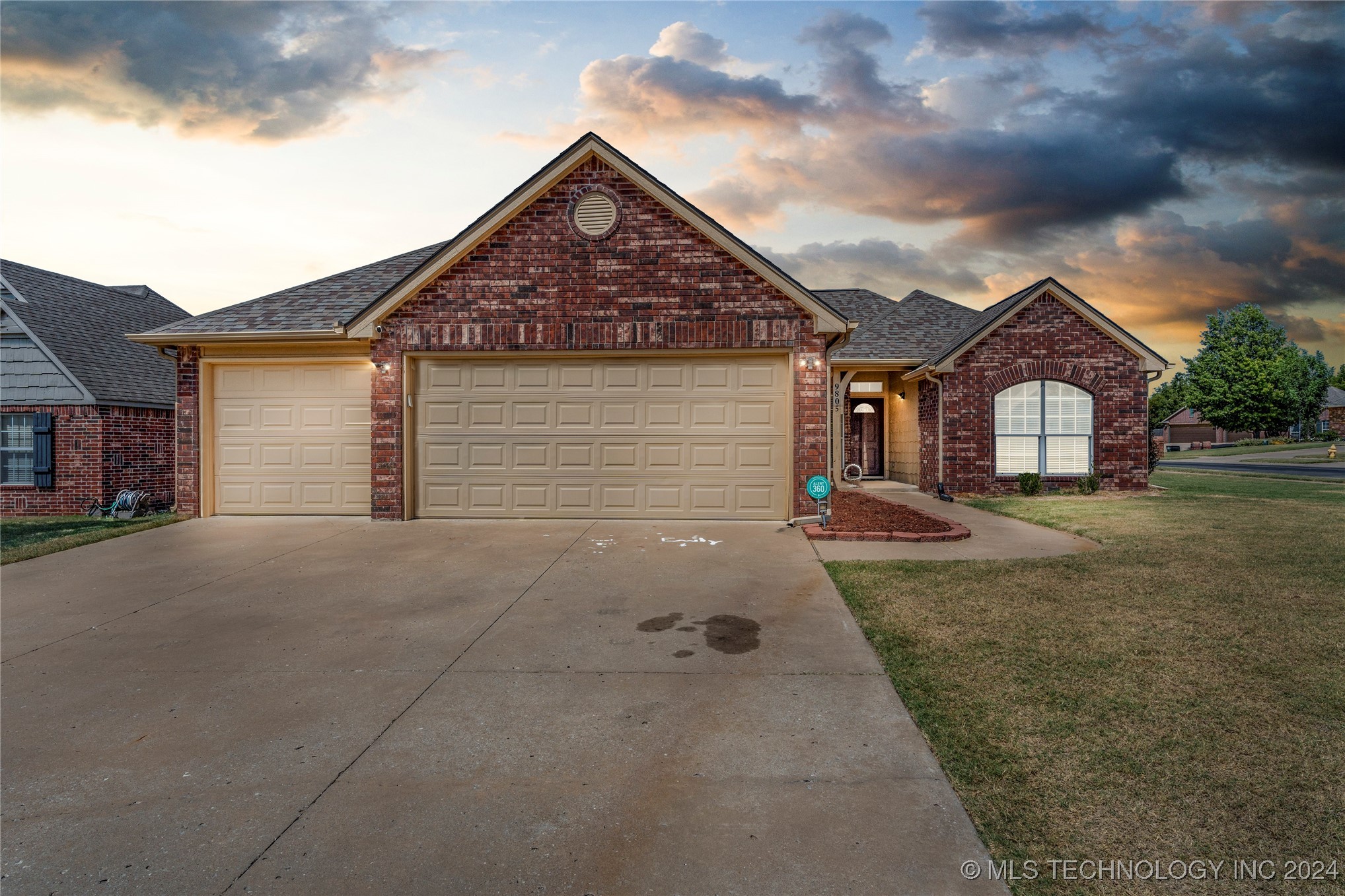 110th Pl, Owasso, OK 74055