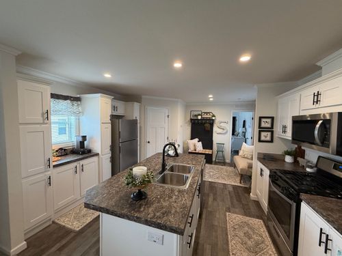18 Kalmia Dr, Duluth, MN, 55810 | Card Image