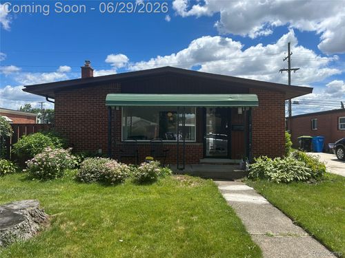 30124 Garry Ave, Madison Heights, MI, 48071-2055 | Card Image