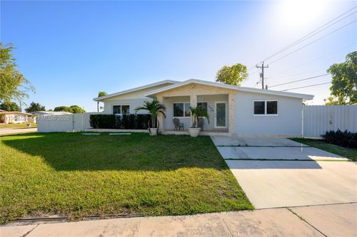 11970 Sw 177th Ter, Miami, FL, 33177 | Card Image