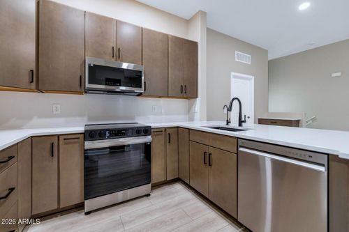 2245-2150 W Alameda Rd, Phoenix, AZ, 85085-1900 | Card Image