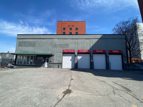 {{alt}} | Card Image