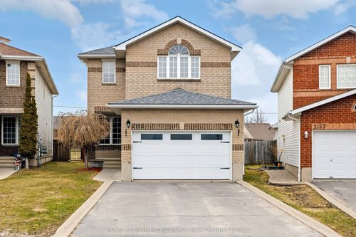 2153 Swanfield St, Kingston, ON, K7M0A9 | Card Image