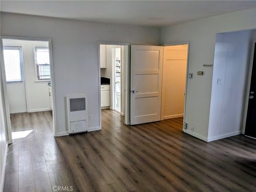 208b-208 Granada Ave, Long Beach, CA, 90803-5514 | Card Image