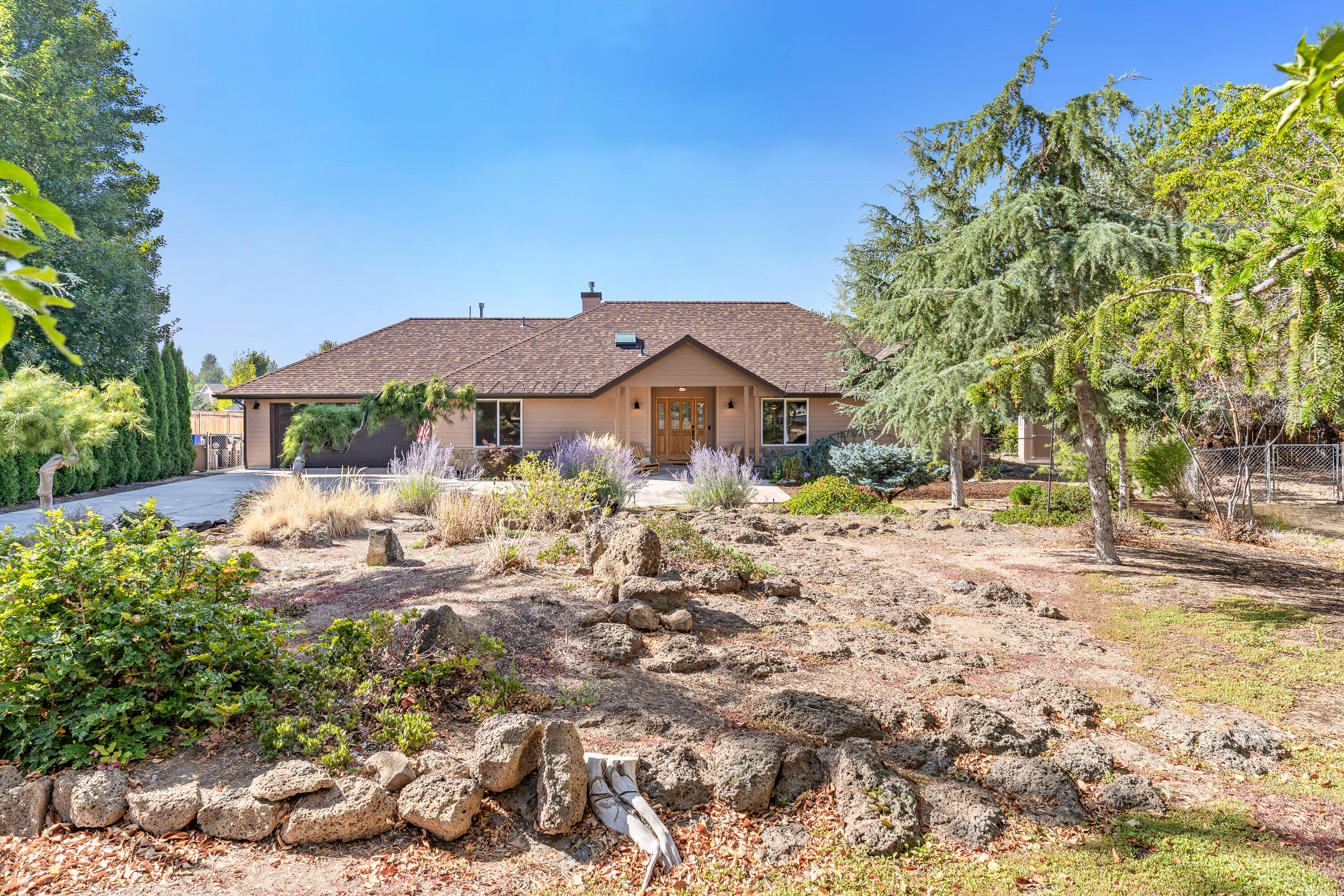 Indian Ave, Redmond, OR 97756