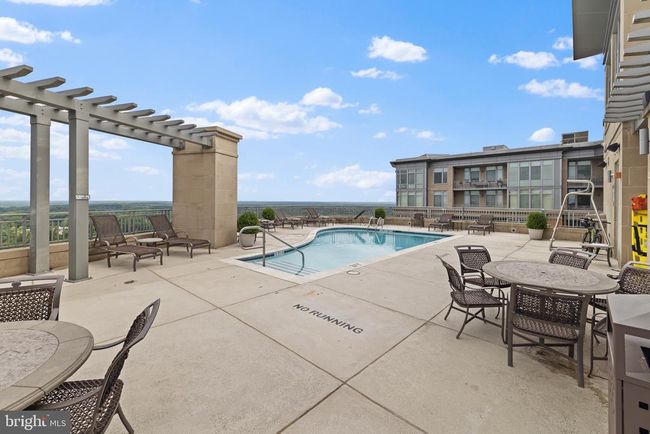 APT-213 - 8220 Crestwood Heights Dr, Condo with 1 bedrooms, 1 bathrooms and null parking in MCLEAN VA | Image 32