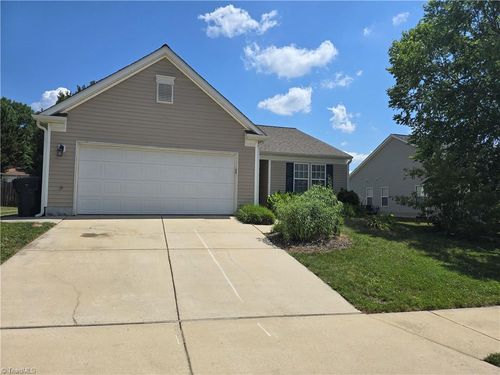 544 Lake Way, Kernersville, NC, 27284-2074 | Card Image