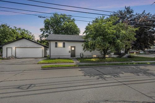 1222 Knapp Street, OSHKOSH, WI, 54902 | Card Image