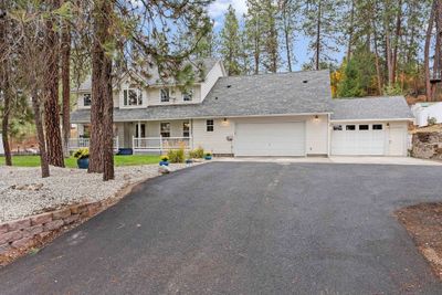 17802 N Redowa Dr, Home with 5 bedrooms, 3 bathrooms and null parking in Colbert WA | Image 2