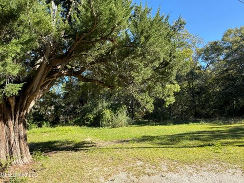 11398 Memphis Ave, Gulfport, MS, 39503-3133 | Card Image