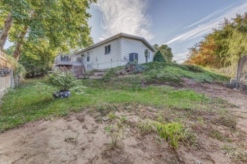 215 Farber Dr, Payette, ID, 83661-3116 | Card Image