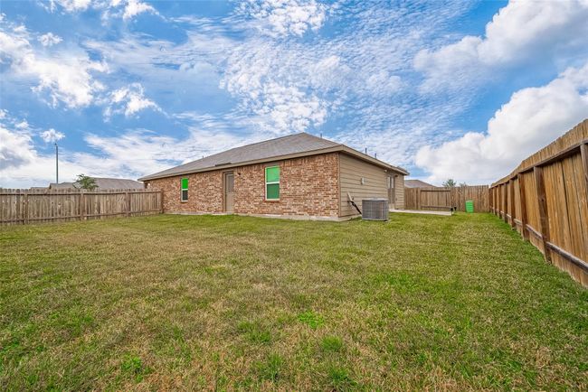 9915 Garnet Grove Dr, House other with 4 bedrooms, 2 bathrooms and 2 parking in Iowa Colony TX | Image 33