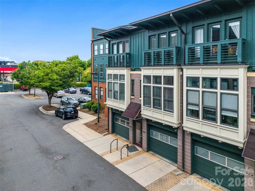 522 New Bern Station Ct, Charlotte, NC, 28209-1154 | Card Image