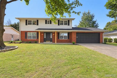 107 Stacy Dr, Fairview Heights, IL, 62208-2842 | Card Image