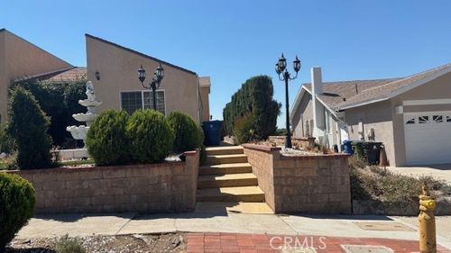 13642 Almetz St, Sylmar, CA, 91342-1725 | Card Image