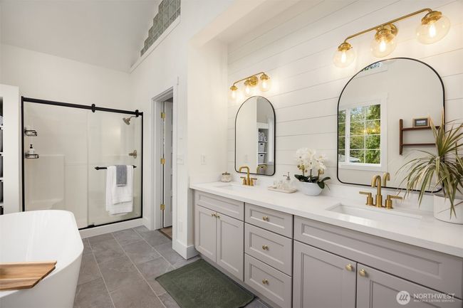 Everything in this home has been done so artfully and tastefully. | Image 25