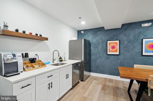 1b-402-901 Leland St, PHILADELPHIA, PA, 19130-2680 | Card Image