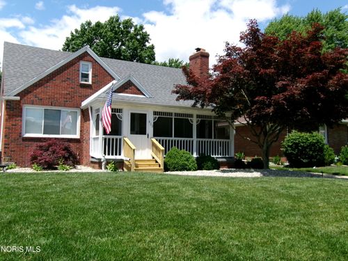 802 Highland Dr, Rossford, OH, 43460-1035 | Card Image