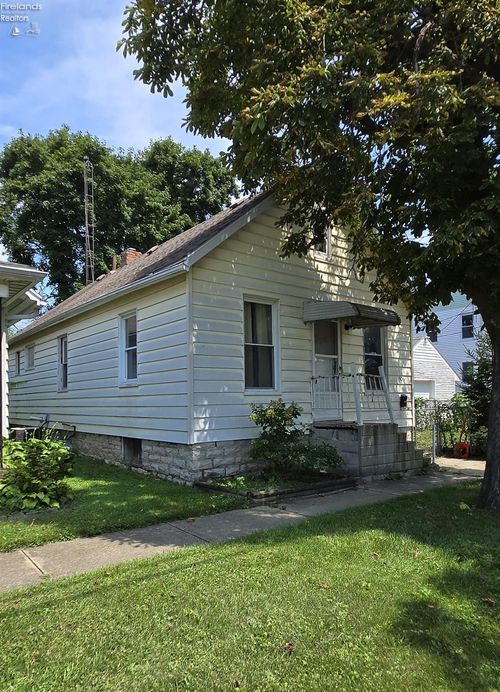 1509 Sandusky St, Sandusky, OH, 44870-3050 | Card Image
