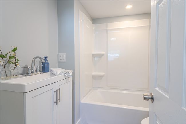 67 Linda Dr, House other with 2 bedrooms, 1 bathrooms and 2 parking in Coventry RI | Image 19