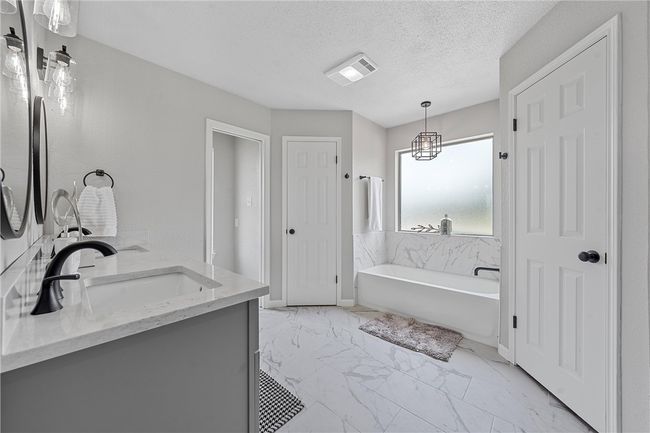1648 Old Ranch Rd, House other with 5 bedrooms, 3 bathrooms and null parking in China Spring TX | Image 21