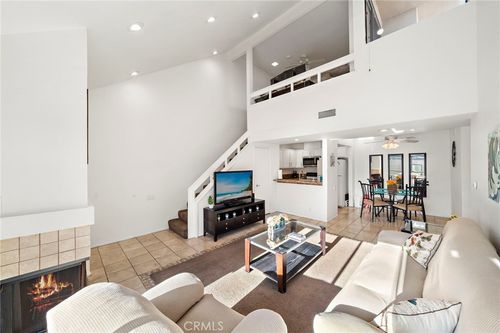 82-25761 Le Parc, Lake Forest, CA, 92630-5922 | Card Image