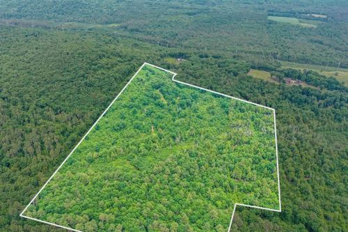 231 Mutton Rd, Webster, NH, 03303-7332 | Card Image