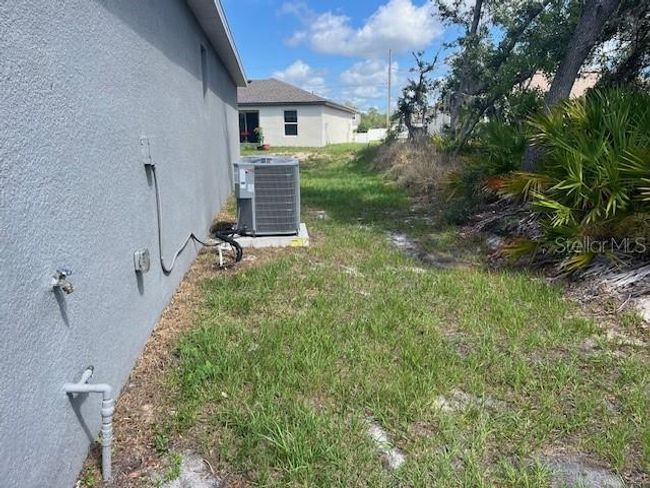 117 Zinnia Lane W, House other with 4 bedrooms, 2 bathrooms and null parking in Kissimmee FL | Image 18