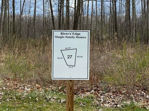 3381 Rivers Edge Dr, Saint Joseph, MI, 49085-8762 | Card Image
