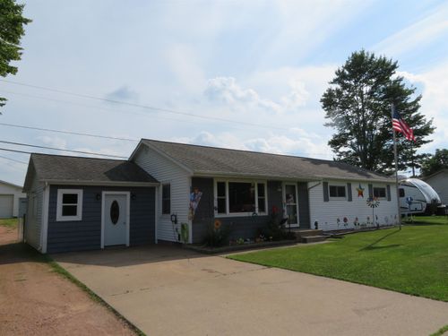 2517 W Main St, Merrill, WI, 54452-3222 | Card Image