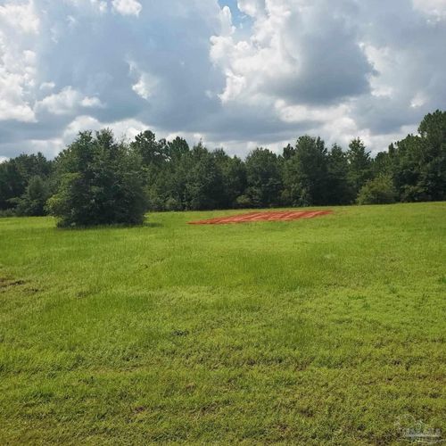 2 Hirsch St, Milton, FL, 32583 | Card Image